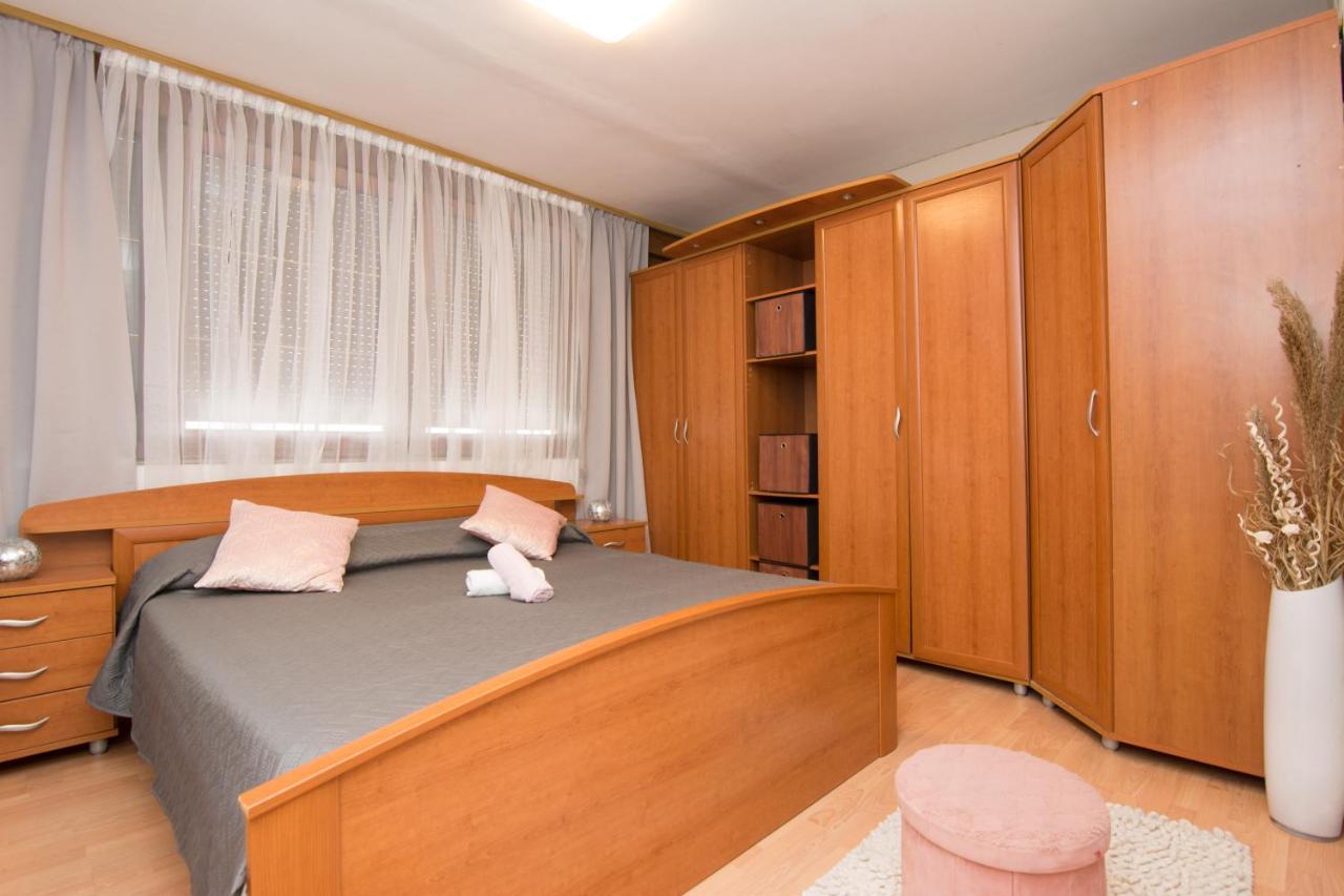 Naomi Apartamento Zadar Exterior foto